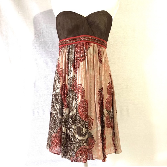 BCBGMaxAzria Dresses & Skirts - BCBG Maxazria Brown Print Strapless Silk Dress